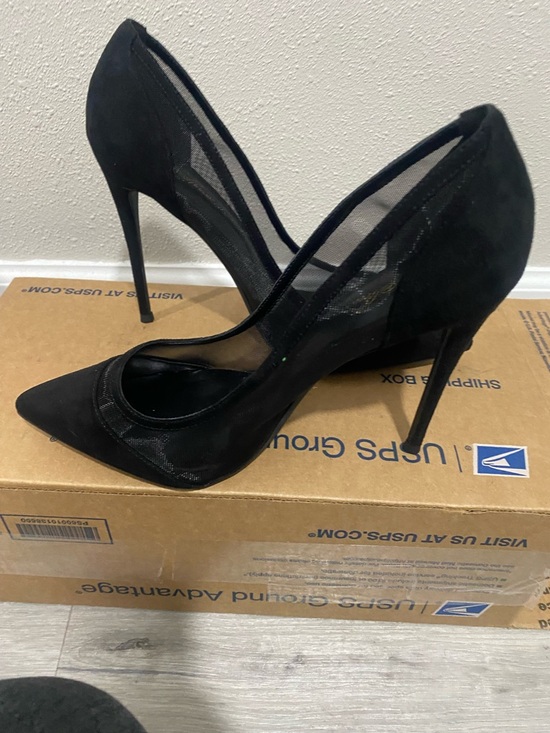 Sleek Black Pointed Mesh Stiletto Heels - Picture 3 of 7